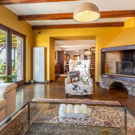 4 Bedroom Cozy In *