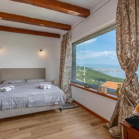 4 Bedroom Cozy In *