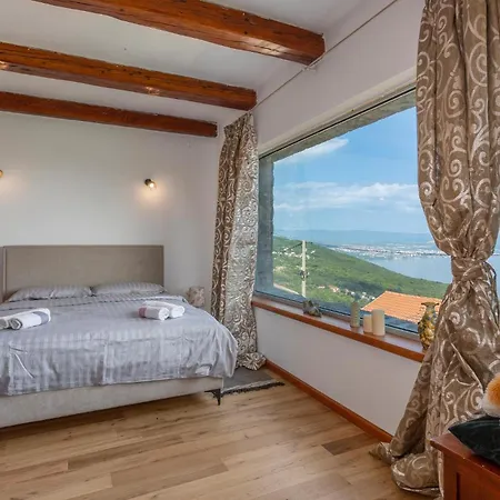 4 Bedroom Cozy In *